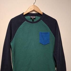 Patagonia Dark Blue and Green Lightweight Fleece with Bright Blue Pocket XXS